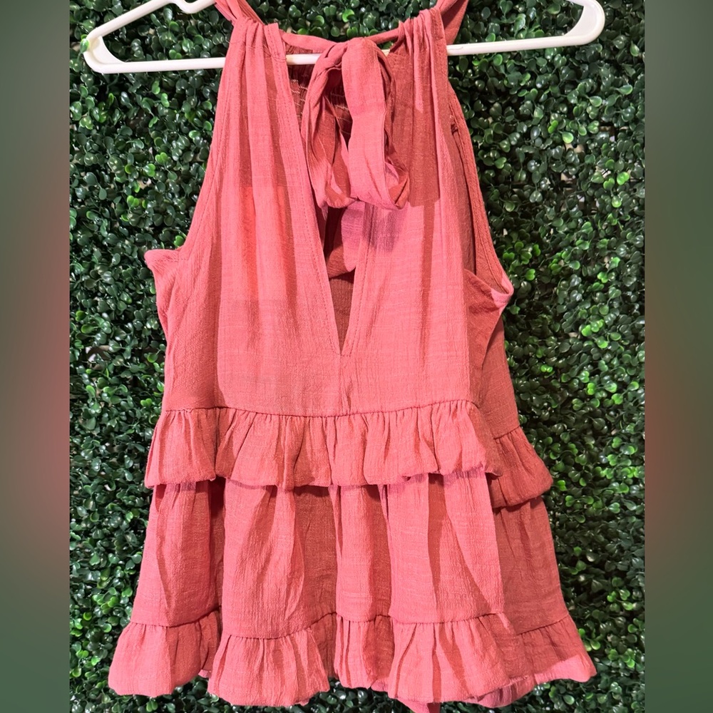 🔥5/$30🔥BIG HIT FASHION BOUTIQUE HALTER TOP - Picture 6 of 12